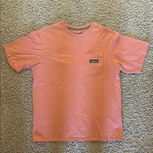 Patagonia front pocket short sleeve t shirt